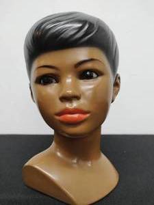 lot 157 image: Vintage Marwal Chalkware Bust