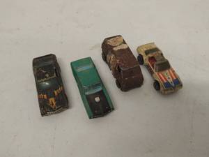 lot 190 image: Collection Of Vintage Hot wheels