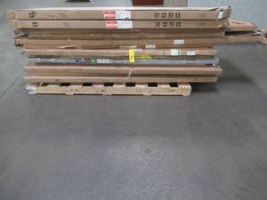 lot 140 image: WHOLESALE MIXED PALLET OF MISCELLANEOUS GLASS PANELS, DOORS, BUILDING MATERIALS AND MORE