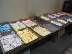 Womens Clothes Mostly L XL