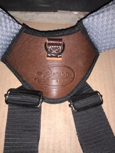 lot 56 image: Dead On Tools Leather Hybrid Tool Belt with Suspender, Black