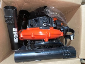 lot 74 image: ECHO 216 MPH 517 CFM 58.2CC GAS 2-STROKE CYCLE BACKPACK LEAF BLOWER WITH TUBE THROTTLE. SEE PICTURES