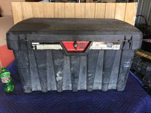 lot 17 image: Contico Pro Tuff  Box 37 Work Bin