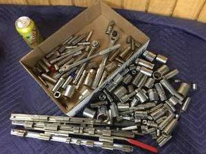 lot 37 image: Group Sockets & Ratchets