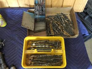 lot 40 image: Group Drill Bits