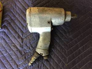 lot 57 image: Sioux Tools 12 Air Impact