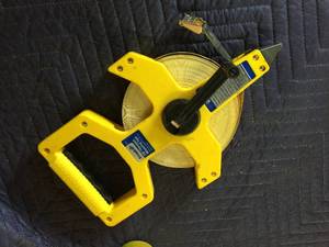 lot 60 image: Empire 100 Measuring Tape