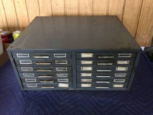 lot 76 image: Vintage Steelmaster Industrial 12 Drawer Flat Card File