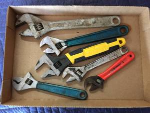lot 90 image: 6 Crescent Type Wrenches