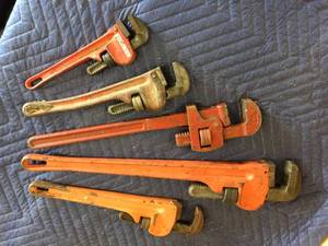 lot 99 image: 5 Pipe Wrenches