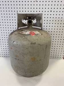lot 23 image: 20 Gallon Propane Tank