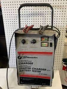 lot 45 image: Schumacher 6 & 12 Volt Battery Charger