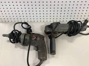 lot 79 image: Black & Decker Saw Gun & Cutoff Tool