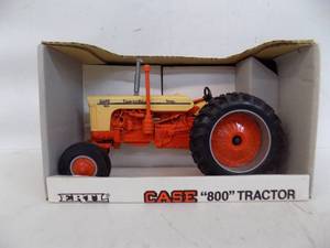 ERTL Case 800 Tractor 116 Scale