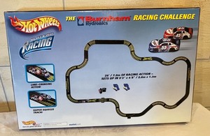 lot 102 image: Hotwheels Slot Car Racing Set
