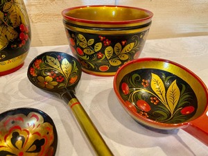 lot 126 image: Decorative Russian Vases and Spoons