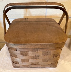 lot 139 image: 2 Picnic Baskets