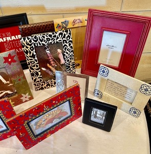 lot 152 image: Lots of Frames