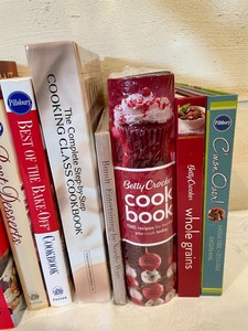 lot 159 image: Cookbooks