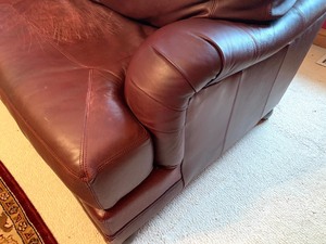 lot 2 image: Leather Sofa