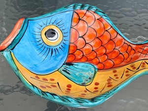 lot 7 image: Whimsical Italian Made Fish Platter