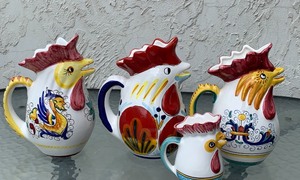 lot 193 image: Adorable Italian Ceramic Pitchers