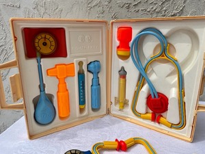lot 236 image: Fisher Price Doctor Kits