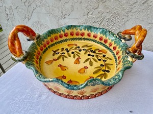 lot 259 image: 2 Italian Pottery Large Handled Items