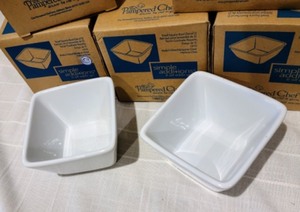 lot 33 image: Pampered Chef Bowl Sets