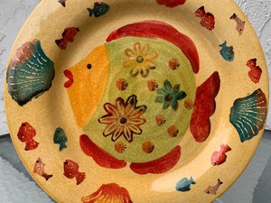 lot 199 image: Whimsical Fun Fish Platter
