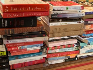 lot 206 image: A Nice Variety of Books