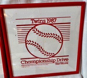 lot 275 image: Sports Memorabilia