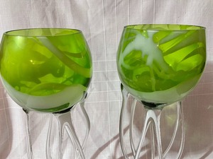 lot 294 image: Funky Glass Decor