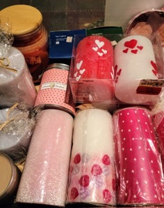 lot 74 image: Variety of Valentines Day Candles