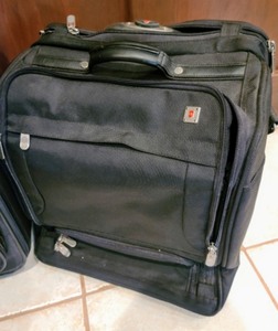 lot 301 image: Variety of Luggage