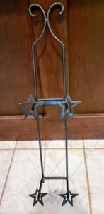 lot 326 image: Decorative Metal Plate Display Racks