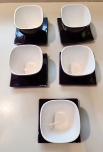 lot 333 image: Purple Dish Set