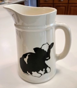 lot 339 image: Decorative Ceramic Cow Pitchers