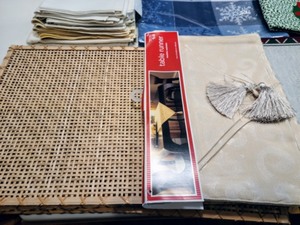 lot 389 image: Large Variety of Linens