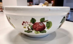 lot 397 image: Portmeirion Salad Bowl