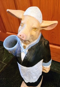 lot 402 image: Adorable Pig Statue