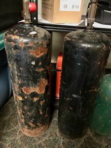 2 Large Tanks UN1001 Acetylene, Dissolved