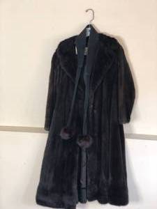 LRR Citation Furs Minneapolis Size Large Mink Coat