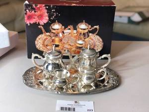 lot 223 image: Elegant Silverplate Set