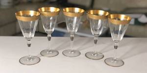 lot 246 image: Tiffin-Franciscan Rambler Rose Waterford Goblets 7pc Set