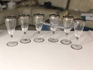 lot 247 image: Vintage Silver Rimmed Champagne Glasses 6pc Set