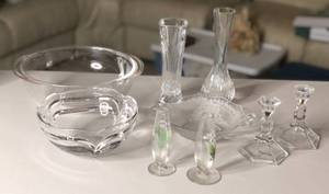 lot 249 image: Glass Decor Set