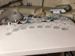 lot 267 image: Martini Glass Set 8pc