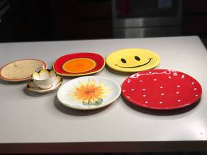 lot 174 image: Kitchen Table Set