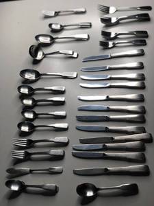 lot 182 image: Stainless Steel Flatware Set
